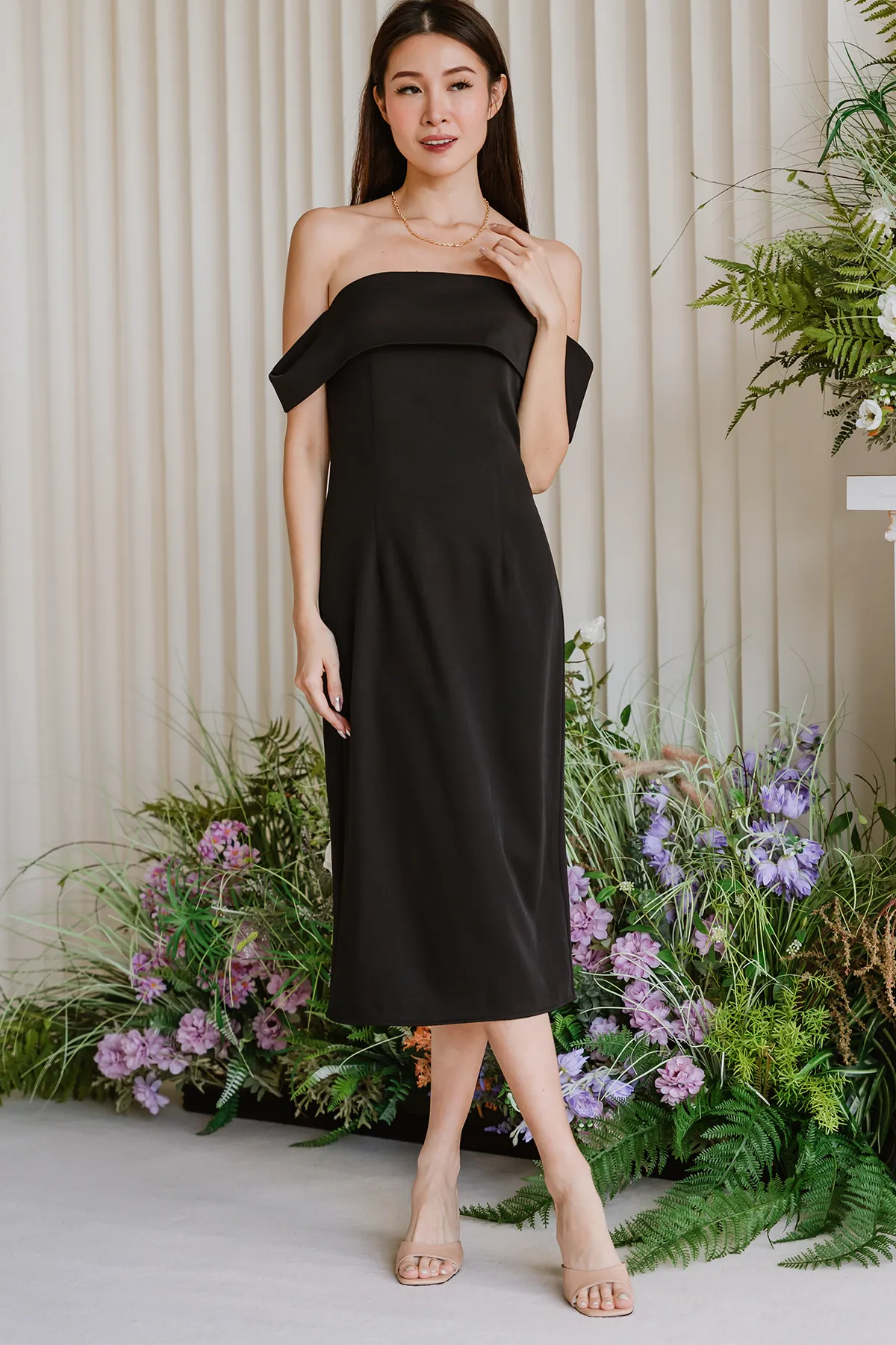 Athena Off Shoulder Midi Dress (Black)