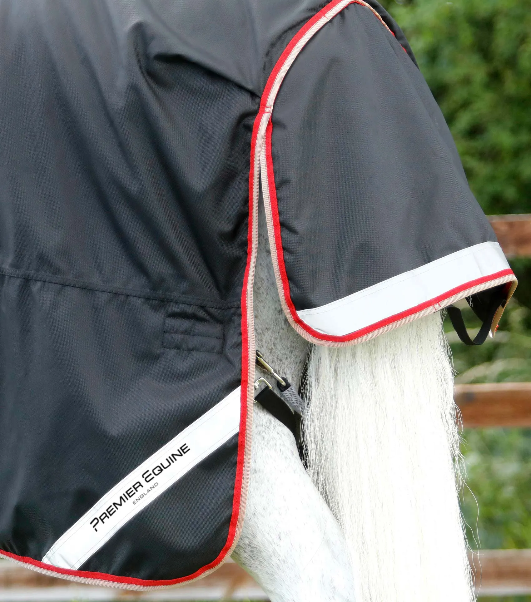 Buster Hardy 100g Half Neck Turnout Rug Black