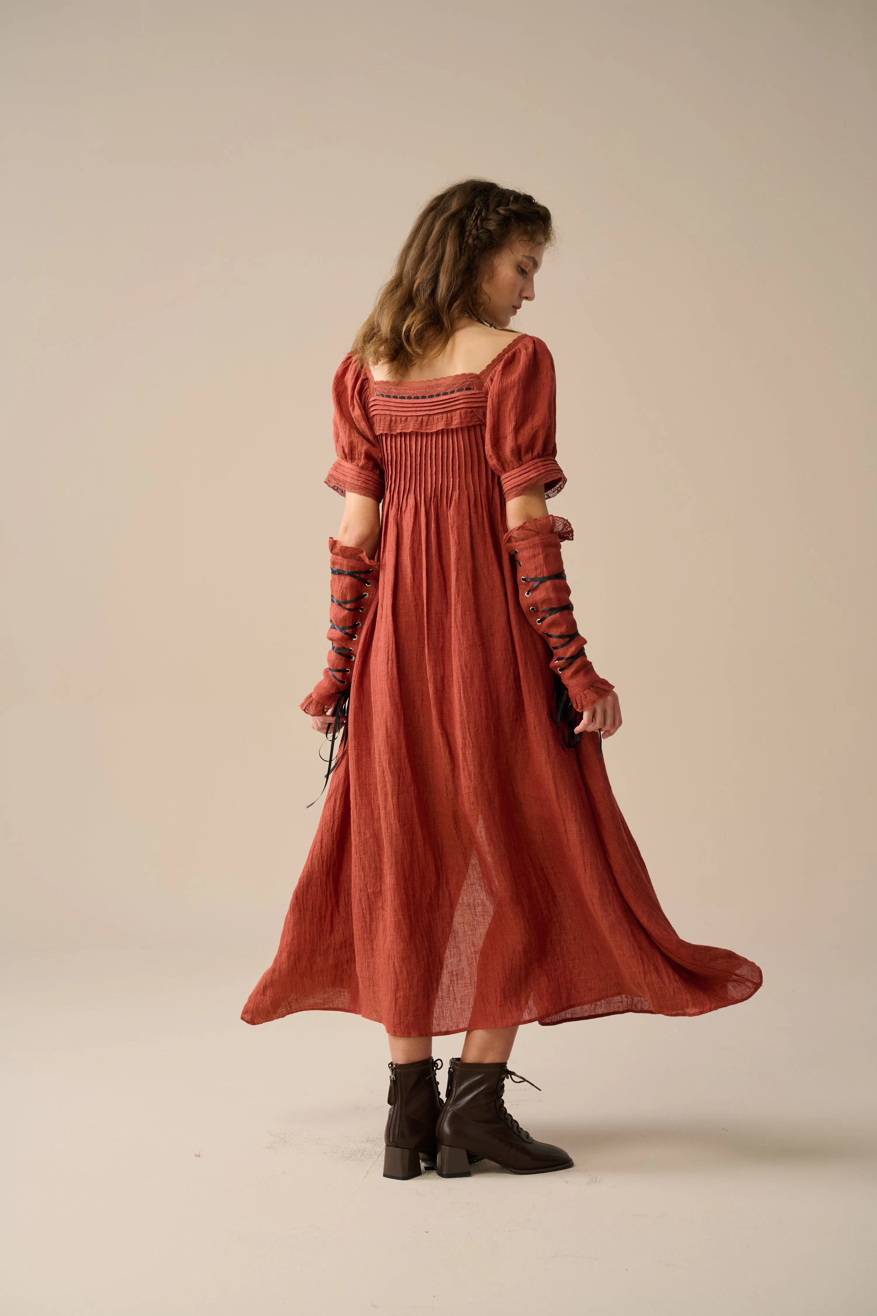 Daphne 26 | Pleated linen dress