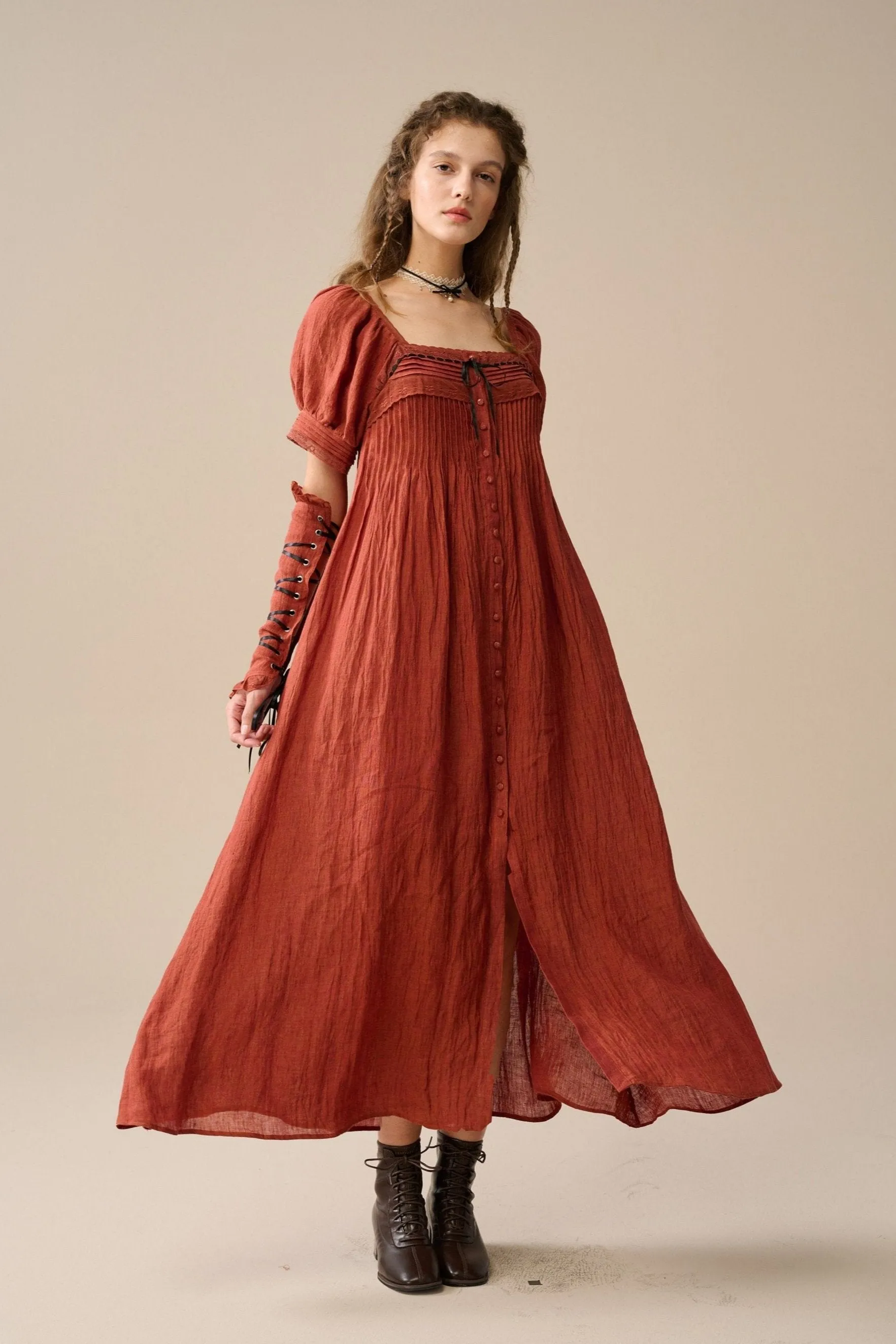 Daphne 26 | Pleated linen dress