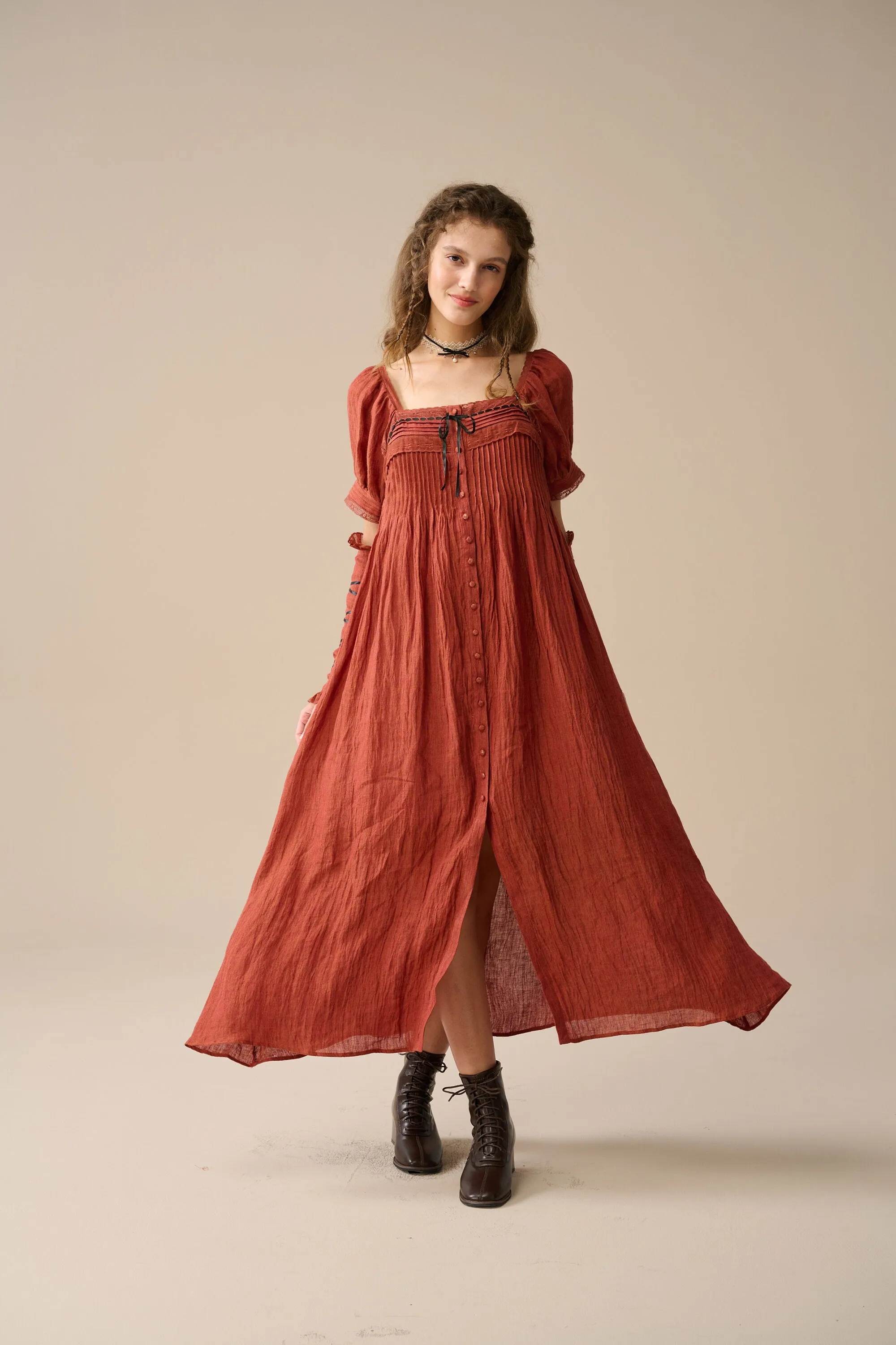 Daphne 26 | Pleated linen dress