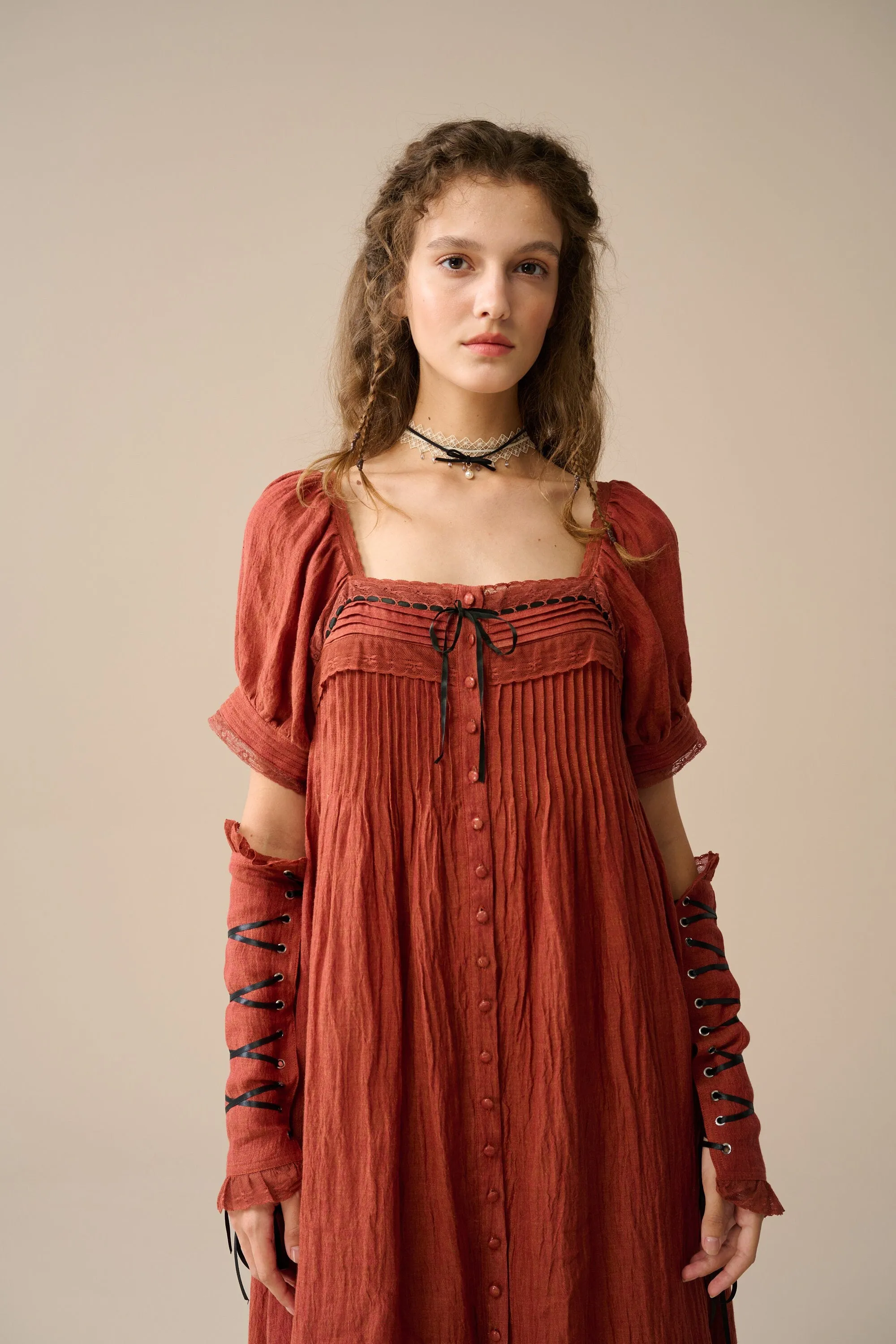 Daphne 26 | Pleated linen dress