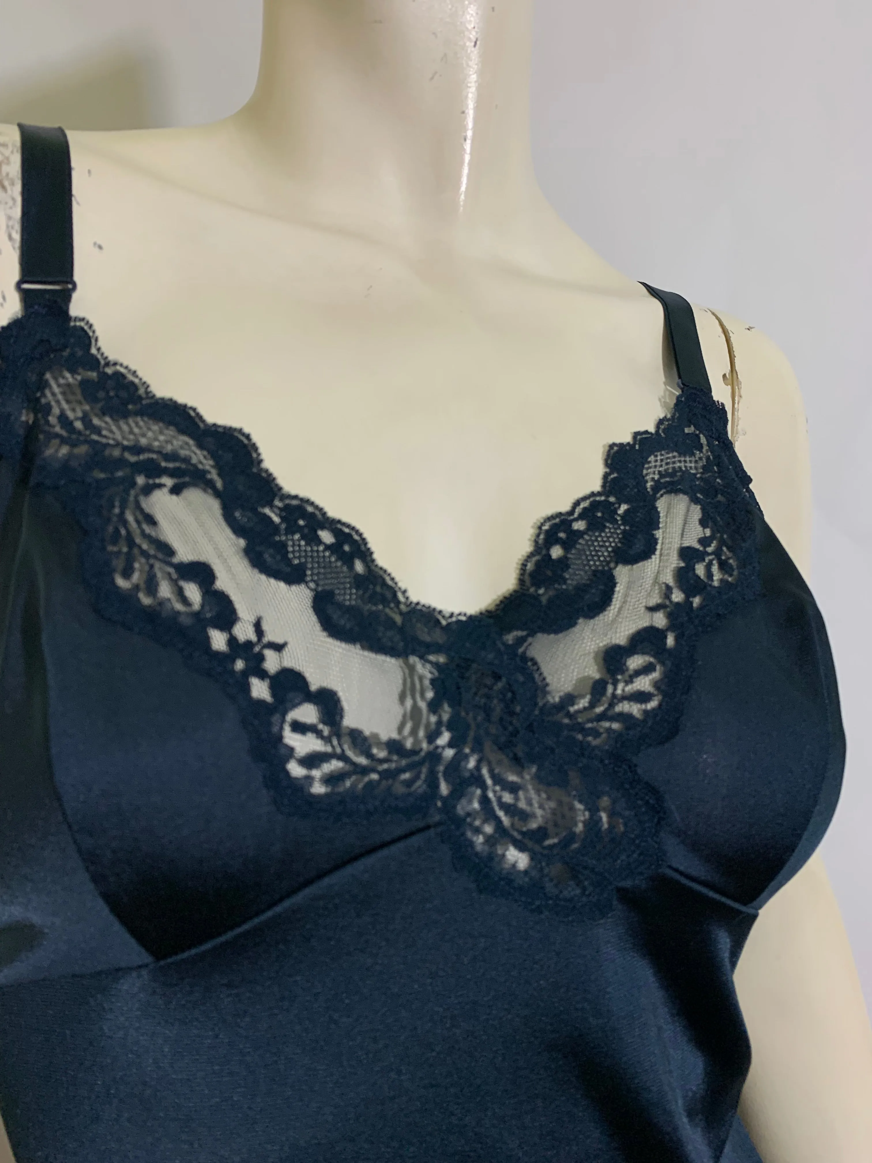 Deep Blue Nylon and Lace Full Slip circa 1960s 34