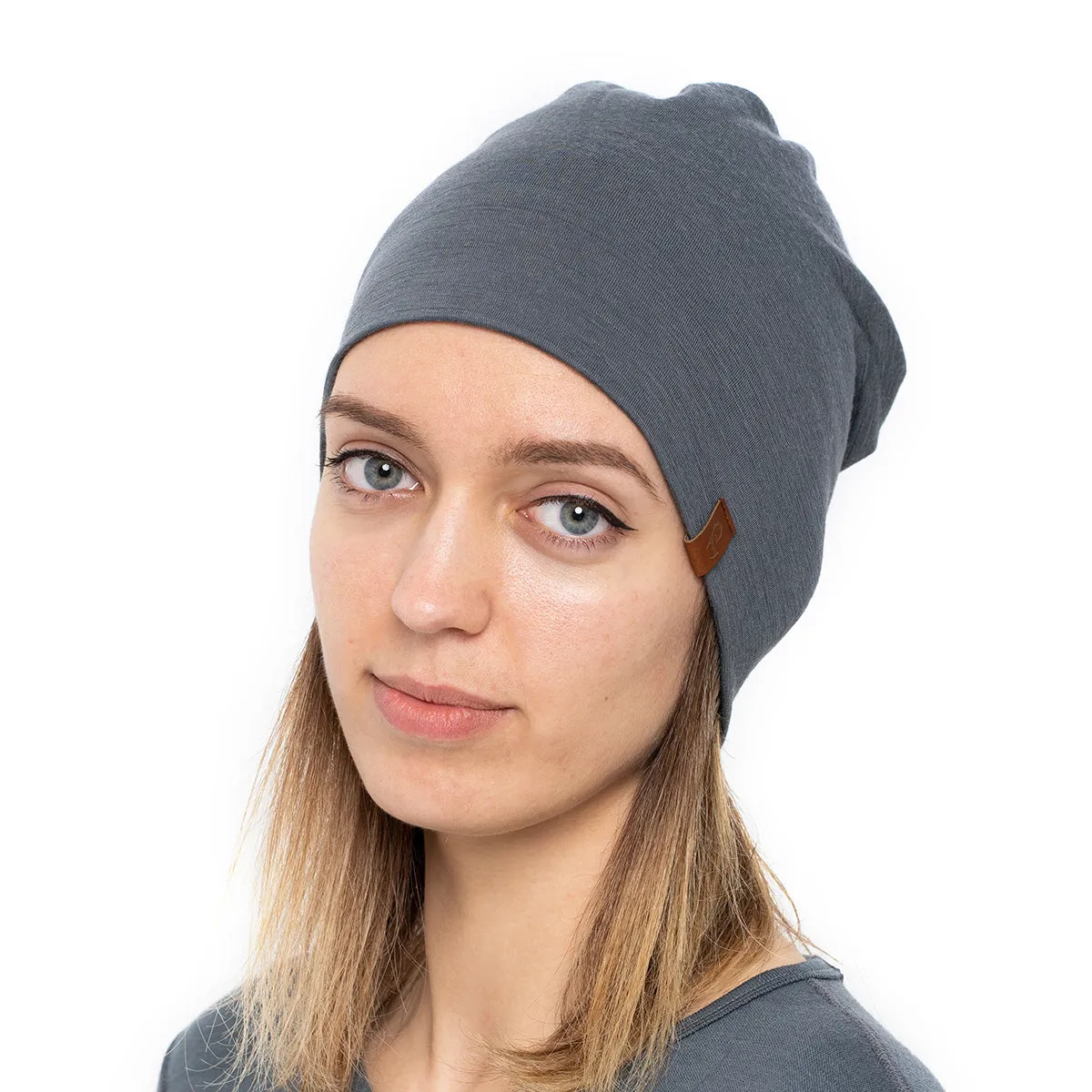 MENIQUE 100% Merino Wool Womens Beanie Perfect Grey