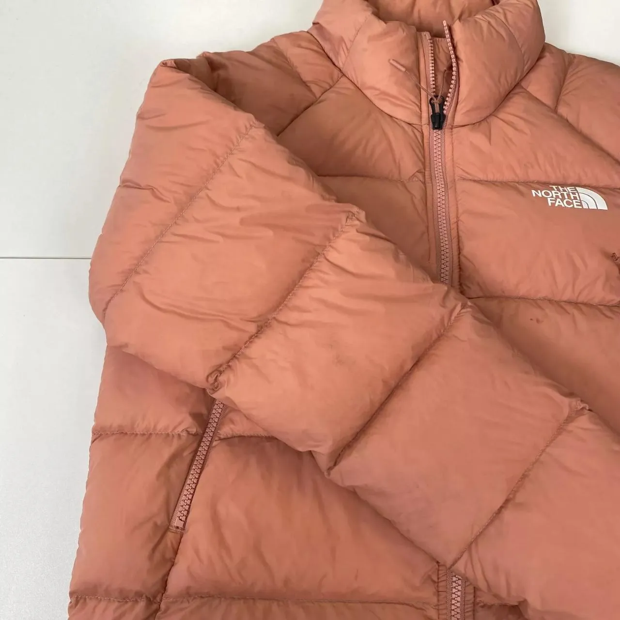 Preowned The North Face Womens 550 Down Nuptse Puffer Jacket Size M Pink Salmon TNF Midweight.