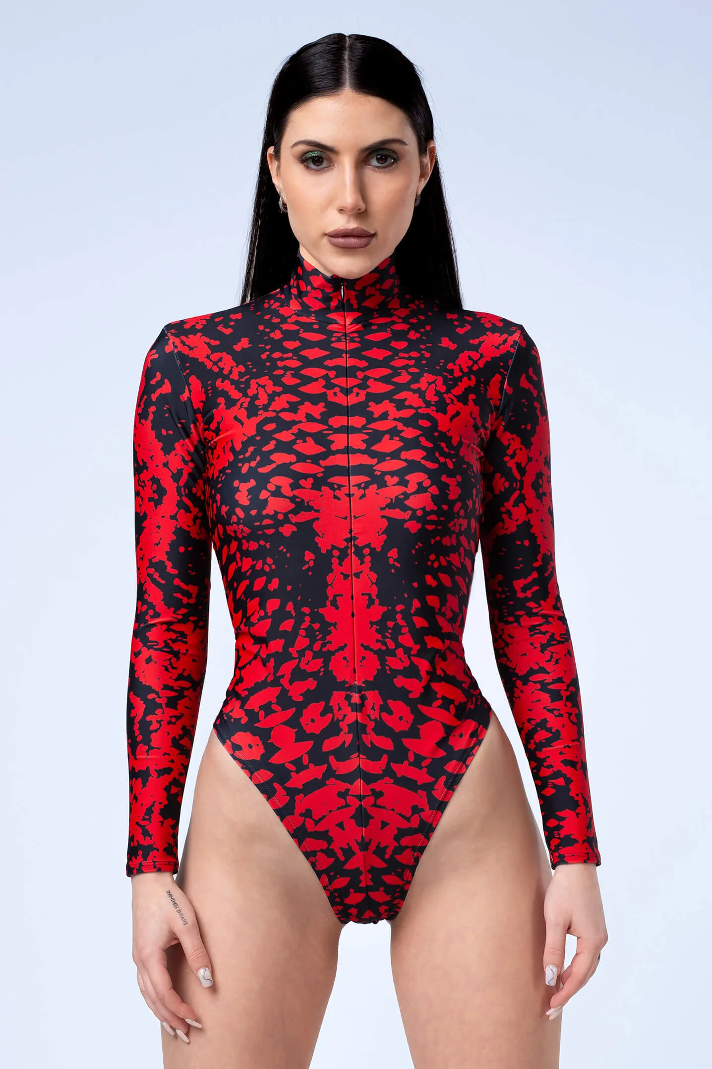 Vamp Sleeved Bodysuit